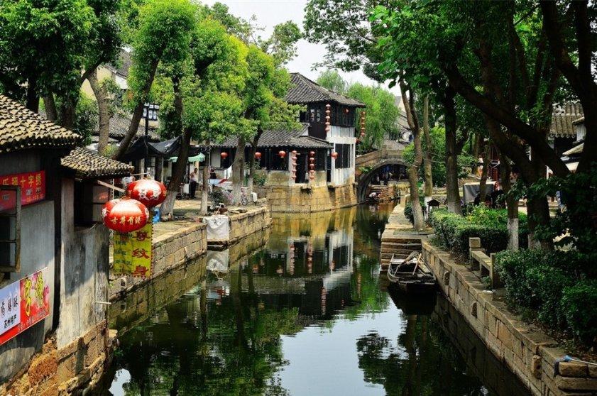 车企暴雷,经销商连夜跑路?今年买车前,这四个“检查”请做一遍